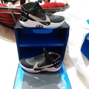 Nike adapt earl bb